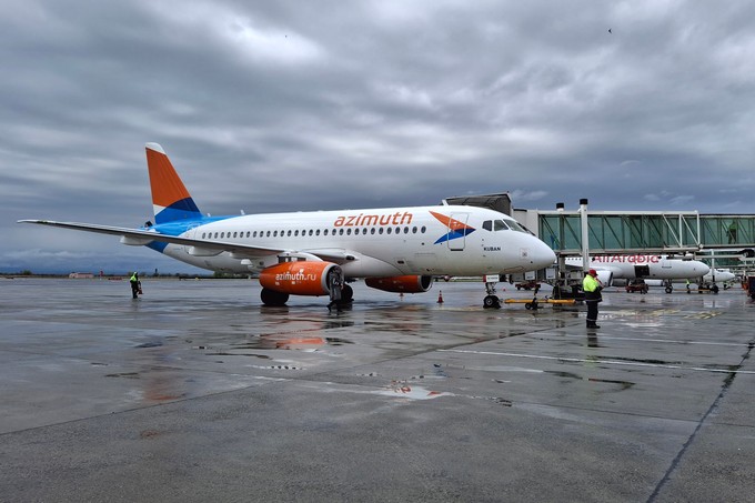 Russische Airlines prägen das Geschehen am Vorfeld in Zvarnots.