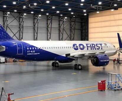 Ein Airbus A320 Neo von Go First im Hangar: Bei der Airline gehen auf mysteriöse Art und Weise Teile verloren.