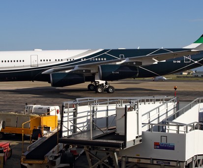 Airbus A340 mit der Kennung 5A-ONE im April 2017 in Perpignan: Gehörte einst Gaddafi.