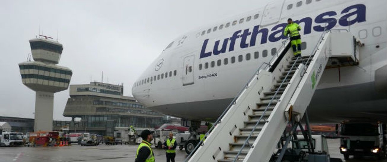 747 von Lufthansa in Tegel: Lob an die Bodencrews.