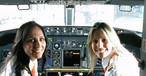 Pilotin und Kopilotin: Bald alleine unterwegs.
