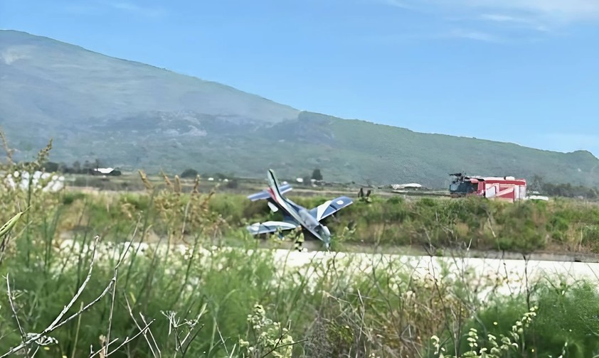 Die auf Pantelleria verunglückte Aermacchi MB-339: Die Frecce Tricolori hatte Glück im Unglück
