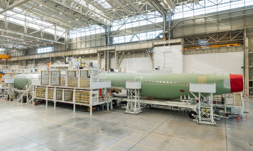 Rumpf eines Airbus A321 in der umgewandelten Endmontagehalle.