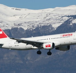 Jet von Swiss am Flughafen Genf: Nach Zürich bald Kompensationspflicht?
