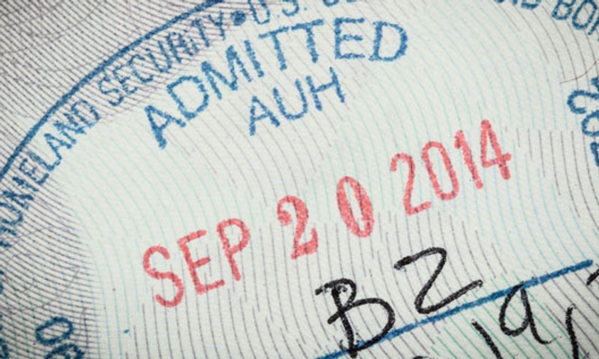 Einreisestempel der USA: Die Behörden wollen noch mehr über Einreisende wissen.