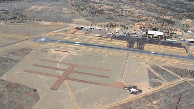 Platz 8: Relativ neu ist der Flugzeugfriedhof in Alice Springs. Der australische Flugplatz konnte erst kürzlich die ersten Flugzeuge begrüßen.