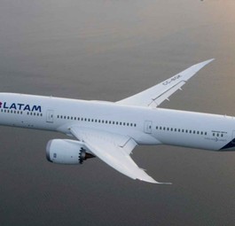 Eine Boeing 787-9 von Latam: 50 Verletzte gab es nach einem technischen Problem.