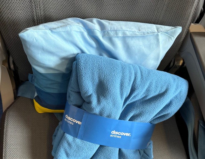 Das Kissen und die Decke.