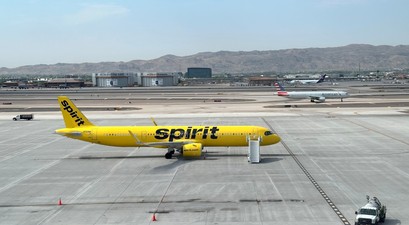 Flugzeuge von Spirit und American AIrlines in Phoenix: Die gleben Flieger heben nicht mehr ab.