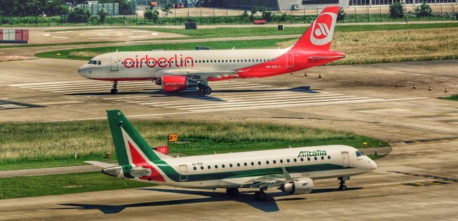 Flieger von Air Berlin und Alitalia: Werden die Airlines enger verzahnt?