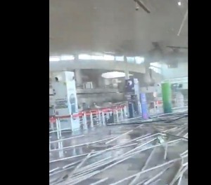 Flughafen Pereria: Massive Schäden am Terminal.