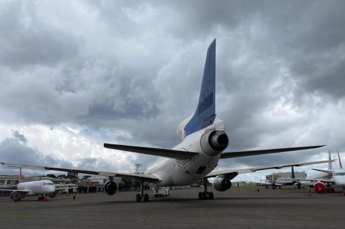 Die Tristar am Flughafen Nairobi.