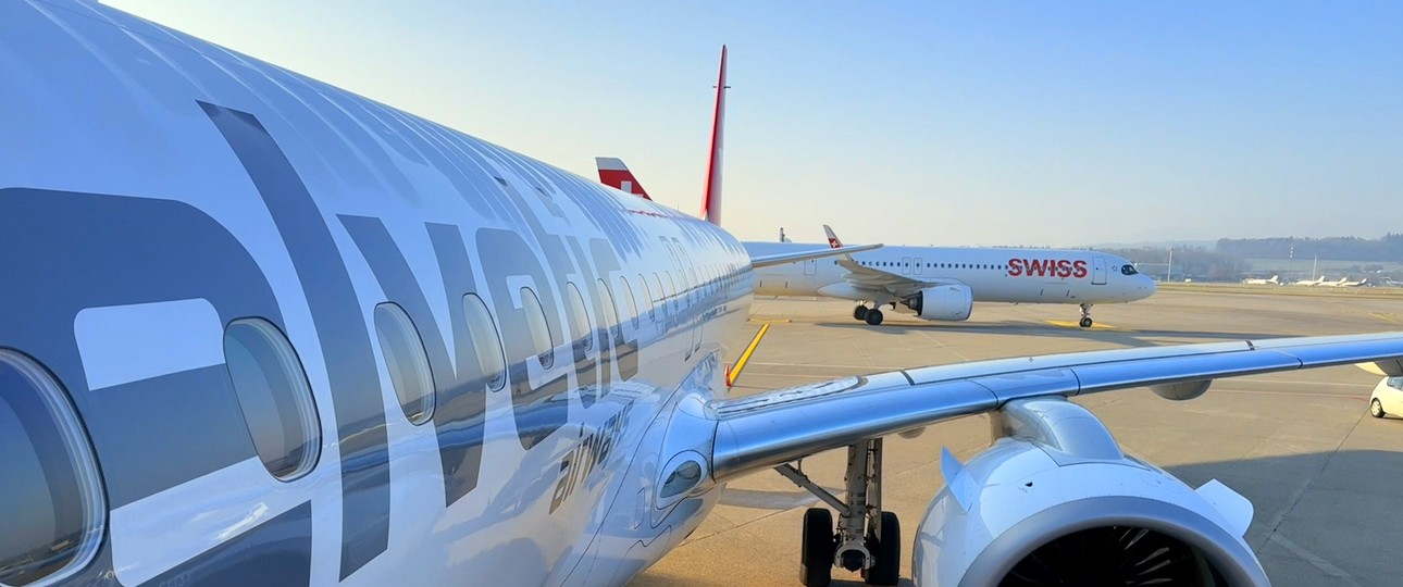 Flieger von Helvetic Airways und Swiss: Die Schweizer Lufthansa-Tochter braucht Hilfe