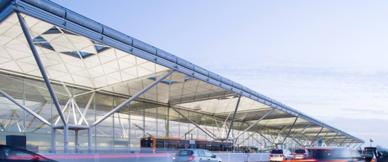 Flughafen Stansted: Wer zahlt, wer nicht?