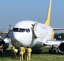 Boeing 737 von Kalitta Charters II: Kam von der Piste ab.