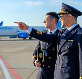Piloten von Pobeda: Im April haben sich zwei Piloten für 20 Minuten abgemeldet.