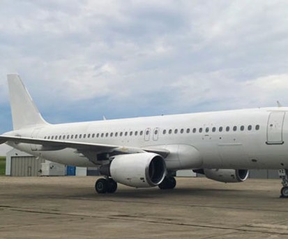 A320 von Avion Express: Neutrale Bemalung hilft, bei vielen Kunden eingesetzt werden zu können.