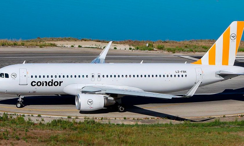 Airbus A320 von Bulgaria Air - unterwegs für Condor: Flog reichlich schnell nach Stuttgart.