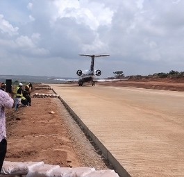 privatjet nigeria landung