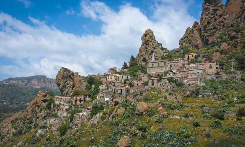 Über Stock und Stein auf dem italienischen Cammino Basiliano