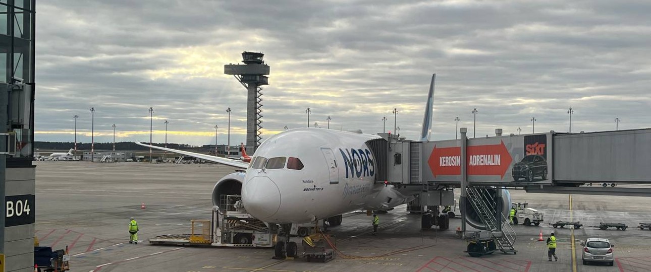 Die Boeing 787-9 von Norse Atlantic Airways am Flughafen BER.