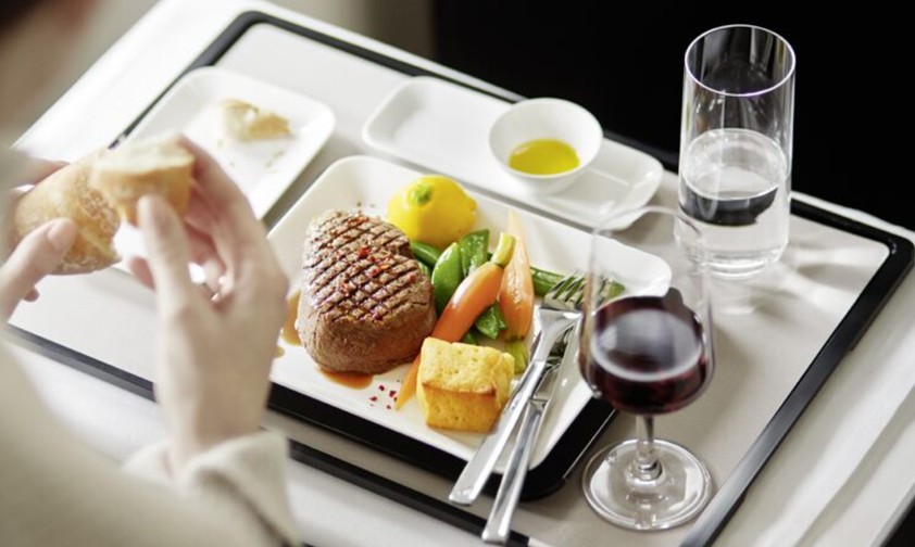 Business-Class-Essen bei Swiss: Servierzeitpunkt sorgte für Protest.