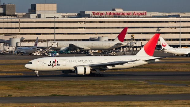 Haneda zu finden. Letzterer konnte im vergangenen Jahr um drei Millionen Passagiere wachsen. Leider brachen die Zahlen in Narita um die selbe Zahl ein.