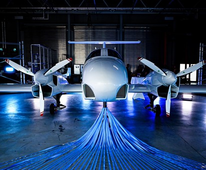Apus-i2 beim Rollout im Herbst 2024: Das Flugzeug wird seperat verkauft.