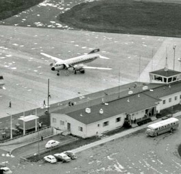 Das Flughafen Oulu 1964 aus der Vogelperspektive.