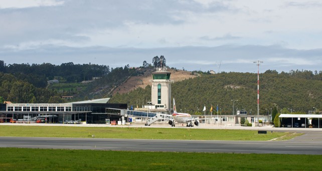 Flughafen A Coruna: Auch der Tower in der nordspansichen Stadt wird von einem privaten Anbieter besetzt.