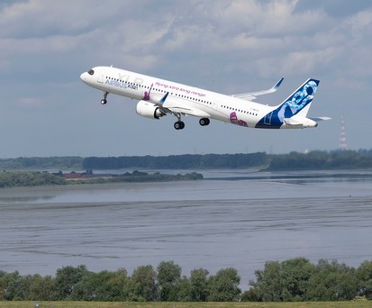 Airbus A321 XLR beim Erstflug 2022: Lufthansa denkt über das Flugzeug nochmal nach.