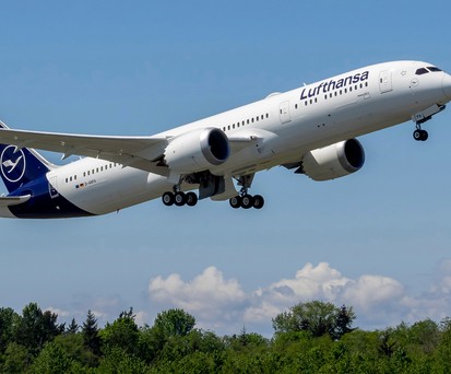 Boeing 787 von Lufthansa: Die transatlantische Zusammenarbeit wird untersucht.