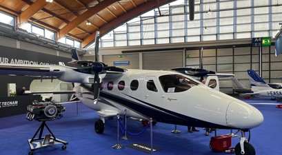 Tecnam P2012 VIP von außen: Der Innenraum ist neu.