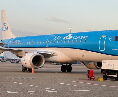 Embraer E190 von KLM Cityhopper: Tragischer Zwischenfall mit Todesfolge.