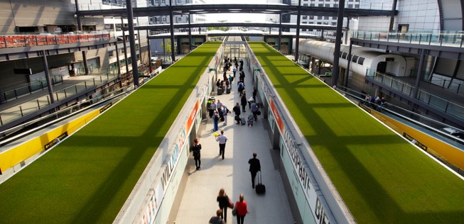 Platz 76: London-Gatwick (LGW). 45 km entfernt, mit Gatwick Express (Zug) zu erreichen in 30 Minuten für 22,50 Euro.