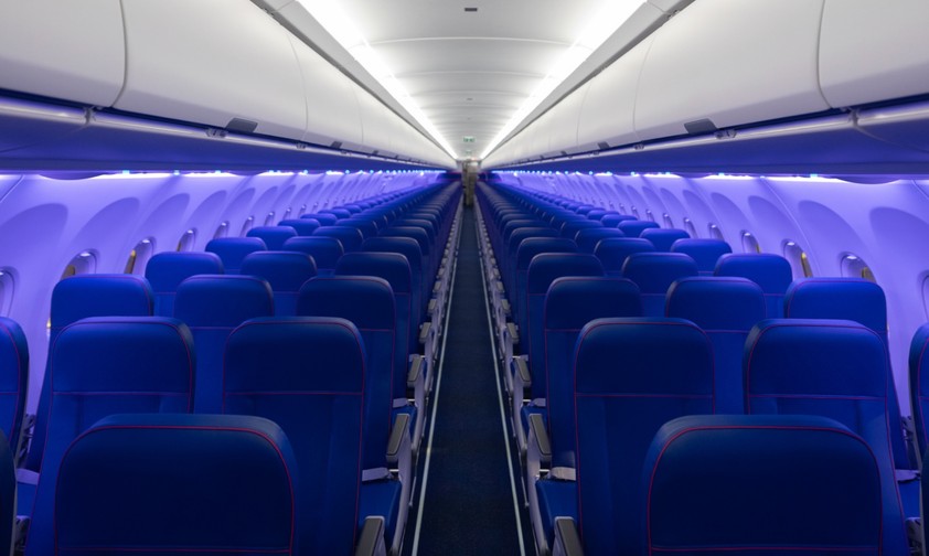 Kabine von Wizz Air: Der Service wird nur in der ersten Reihe angeboten.