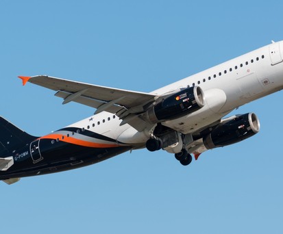 Die G-POWM von Titan Airways: Wird bald als 9H-ZTE registriert.