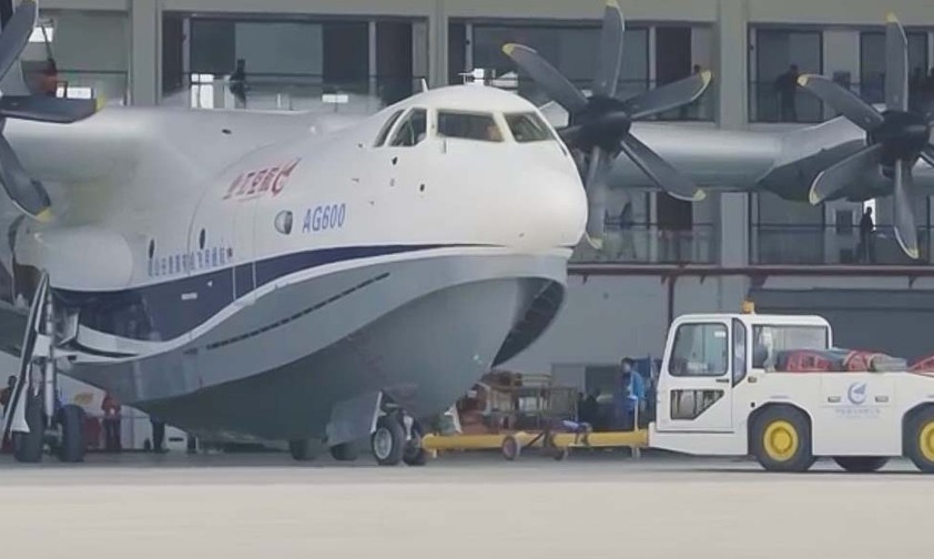 China is once again working on its giant hydroplane