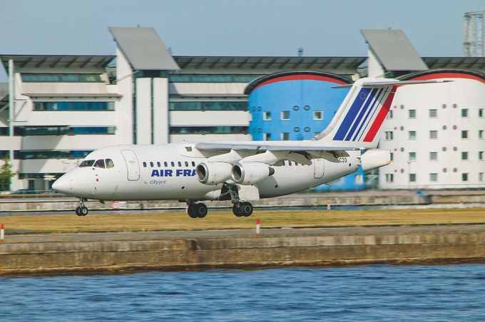 City Jet aus Irland betrieb zahlreiche BAE 146 im Auftrag und in den vollen Farben der Air France. Sie kamen nicht nur nach London-City zum Einsatz, sondern im gesamten europäischen Streckennetz der Airline