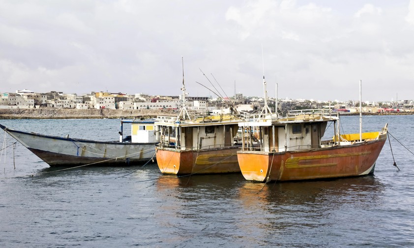 Botte an der Küste vor Mogadishu