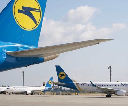 Flugzeuge von Ukraine International Airlines: Drei Maschinen fliegen künftig für Windrose Airlines.
