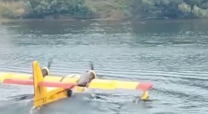 Löschflugzeug auf dem Douro: Etwas ging schief.