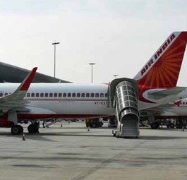 Flieger von Air India in Delhi: Der Staat bleibt Eigentümer.