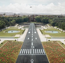 Die Landebahn wird in den barocken Garten gelegt: «Durch pure Geometrie wird der Raum definiert» sagt Architekturstudent Lukas Hüsser.
