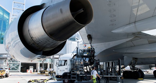 lufthansa betakung boeing 747 400 01