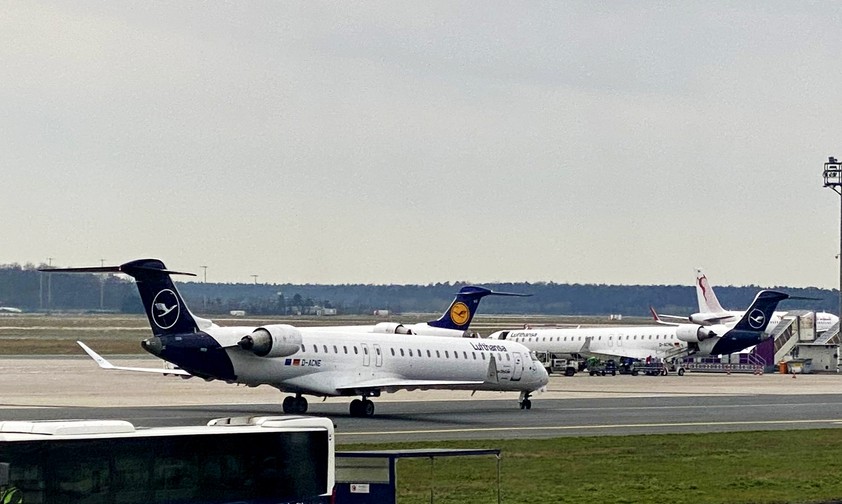 d acne bo,bardier crj 900 lufthansa cityline fra