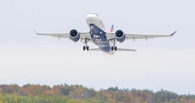 Airbus A220 von Delta: Die Airline fand bisher nur an einer von zwei Stellen Probleme.