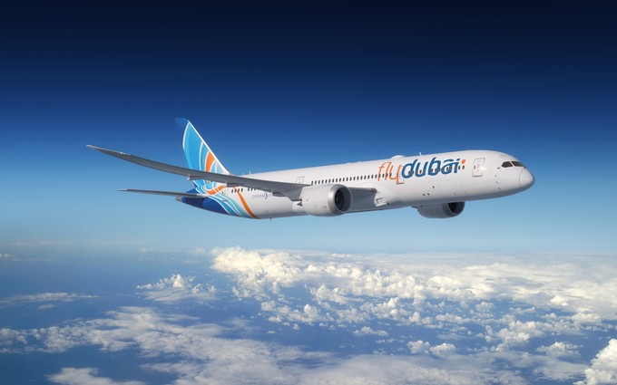 Noch eine Triebwerksbestellung: Flydubai und GE Aerospace geben eine neue Order über 60 GEnx-1B-Triebwerke für die erste Großraumflotte der Airline mit 30 Boeing 787-9 bekannt. Die auf der Dubai Airshow unterzeichnete Vereinbarung umfasst auch Ersatzmotoren und einen langfristigen Servicevertrag zur Unterstützung der Fluggesellschaft beim Start ihres Langstreckenbetriebs.