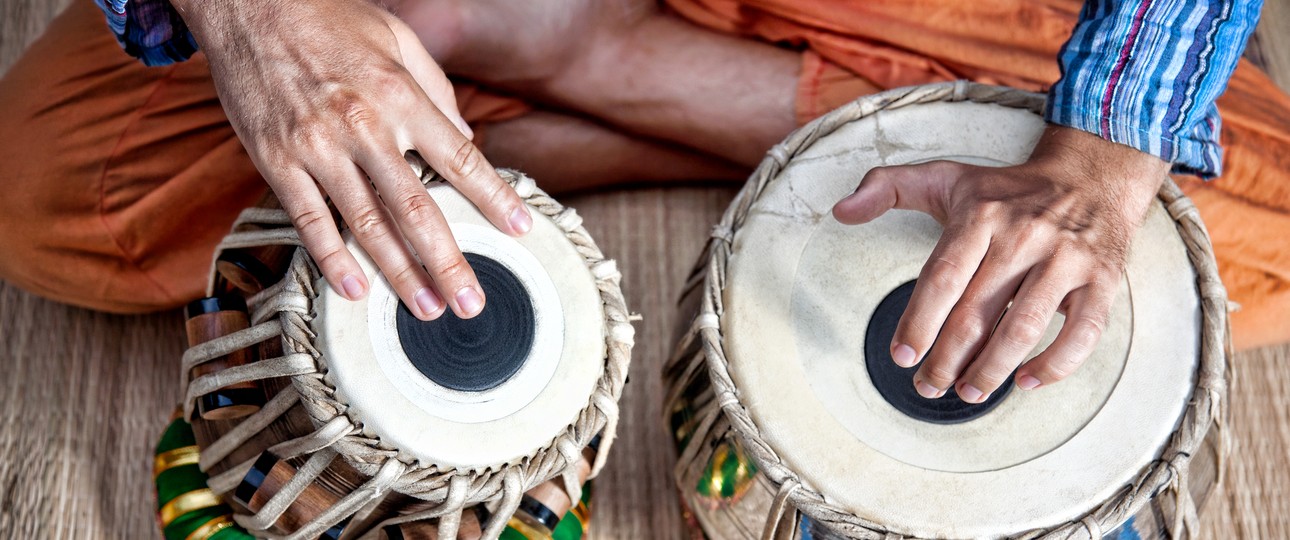 Nordindische Tabla-Trommeln: Die Regierung will mehr traditionelle indische Musik in der Luftfahrtbranche.