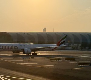 Boeing 777 von Emirates in Dubai: Der Betrieb wurde kurzzeitig gestoppt.